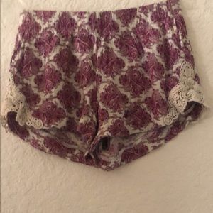 floral shorts!